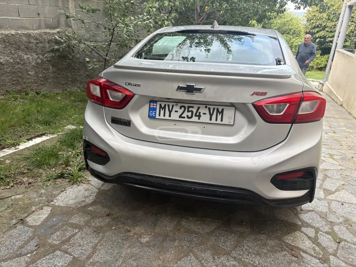 Chevrolet Cruze 2019 — photo 2