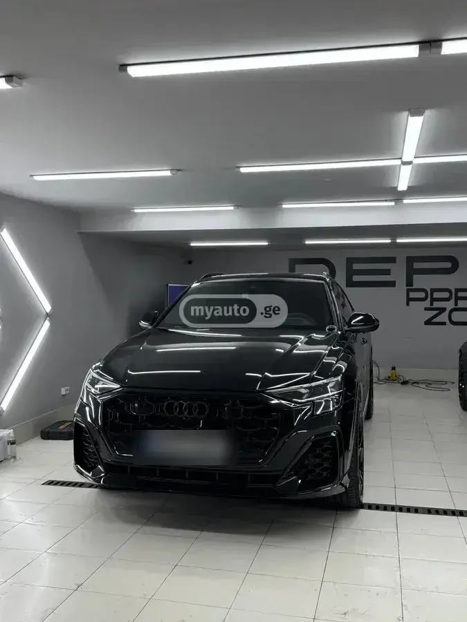 Audi SQ8