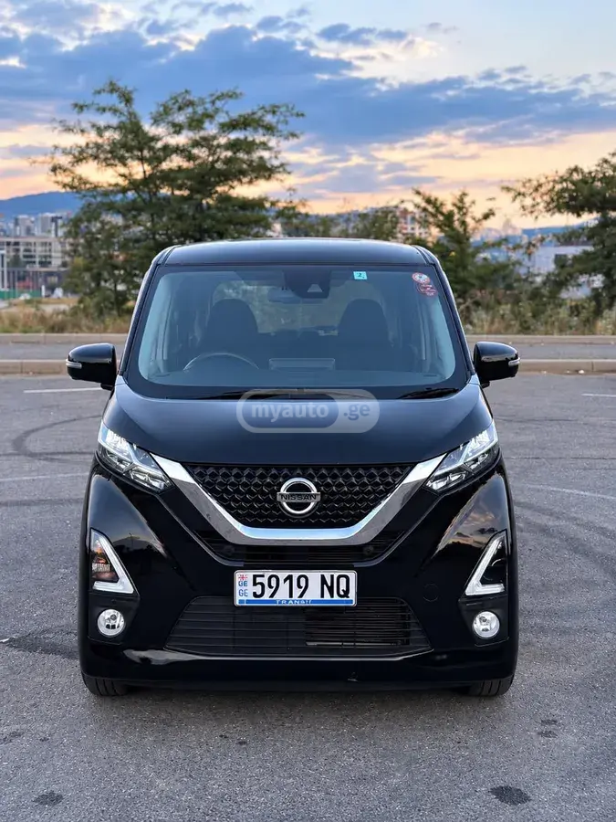 Nissan Dayz 2021 — photo 2