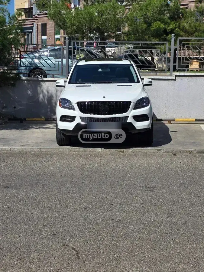 Mercedes-Benz ML 350 2015 — photo 2