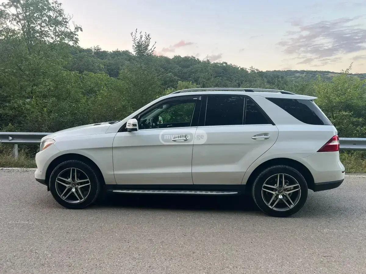 Mercedes-Benz ML 350 2015 — photo 2