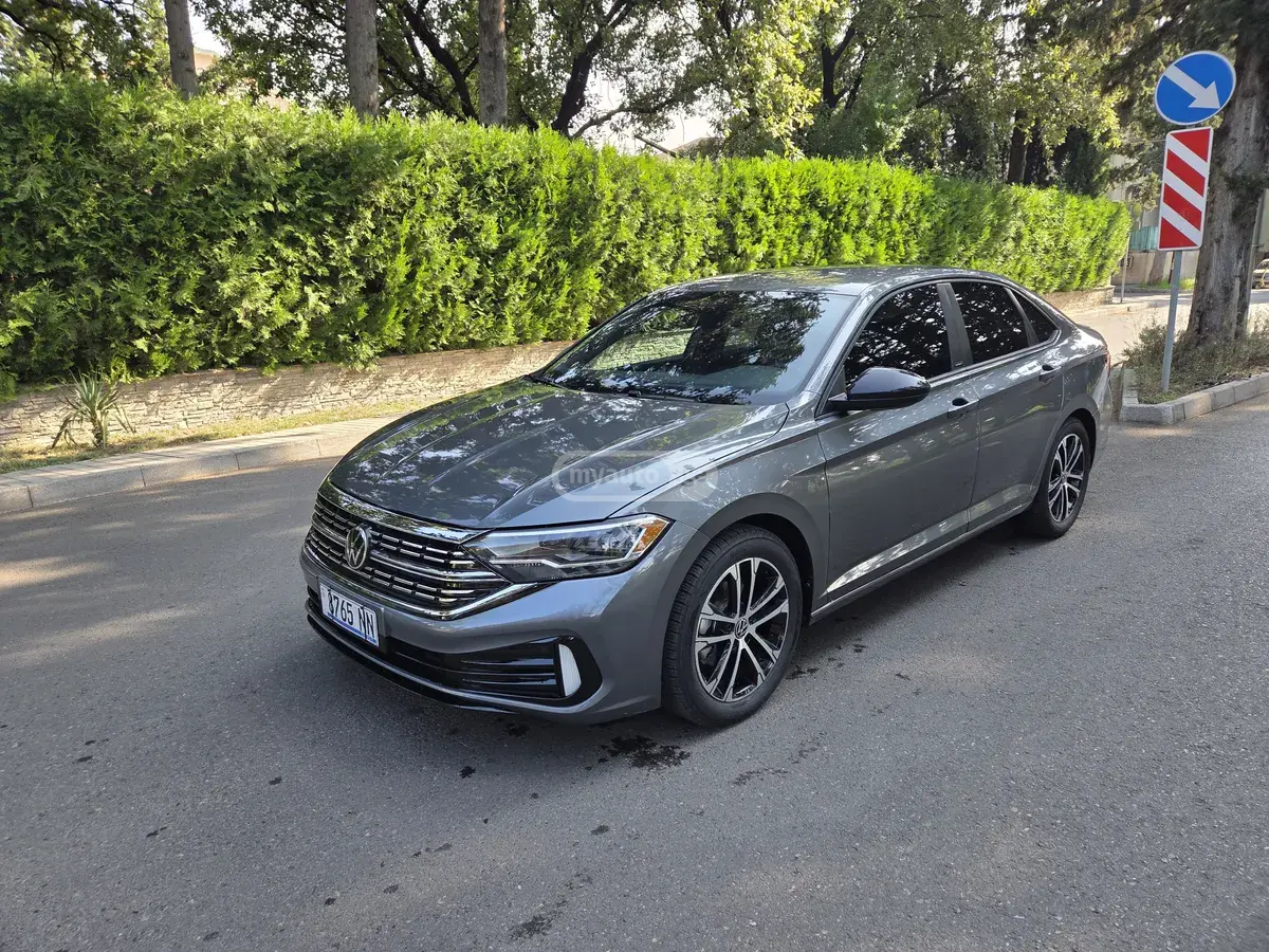 Volkswagen Jetta 2023 — photo 2