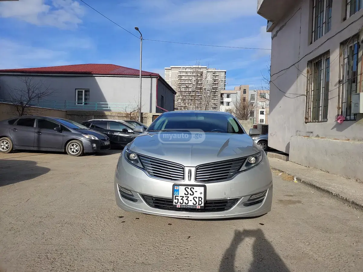 Lincoln MKZ 2014 — photo 2