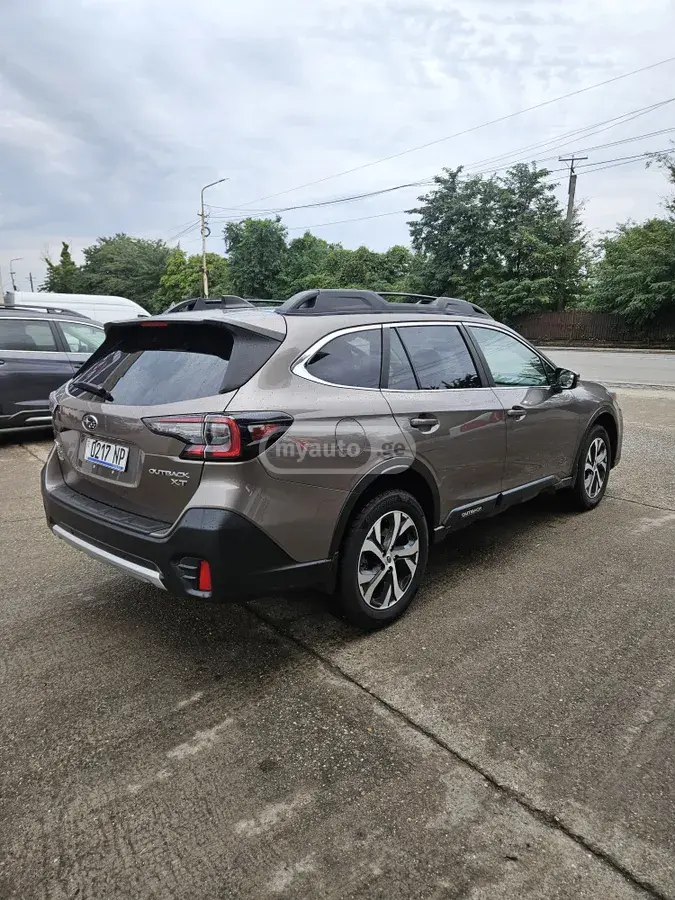 Subaru Outback 2021 — photo 2