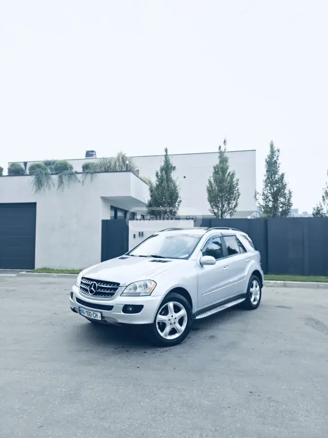 Mercedes-Benz ML 320