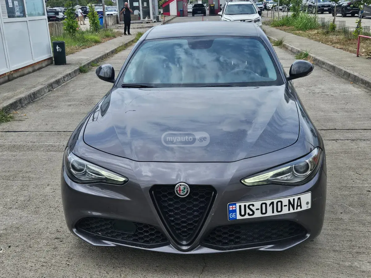 Alfa Romeo Giulia