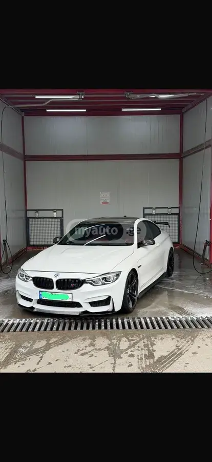 BMW M4