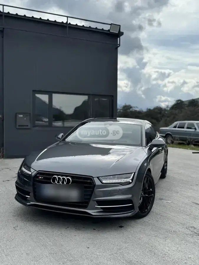 Audi S7