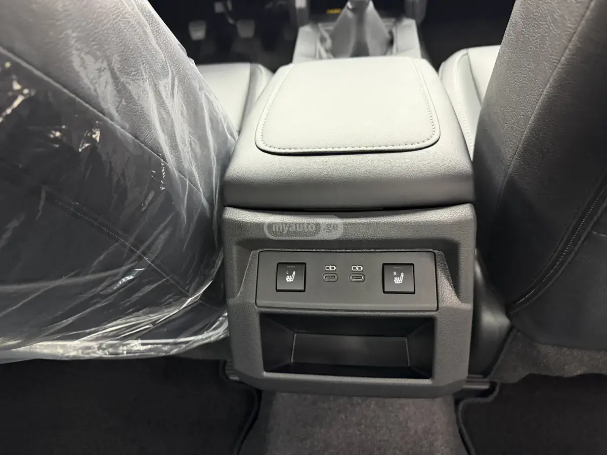 Toyota Hilux 2026 — photo 2