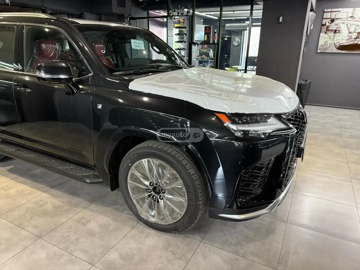 Lexus LX 500