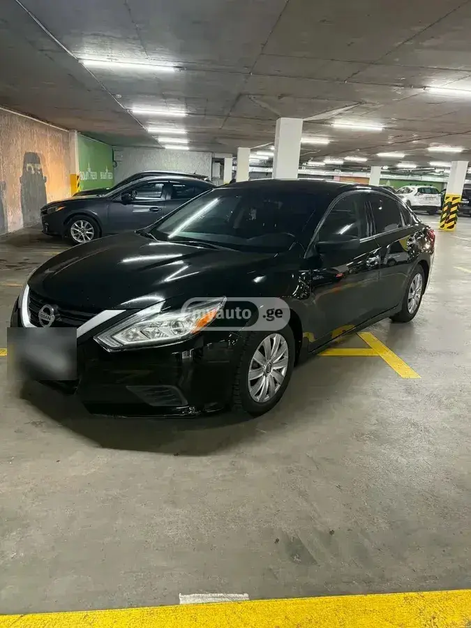 Nissan Altima 2017 — photo 2