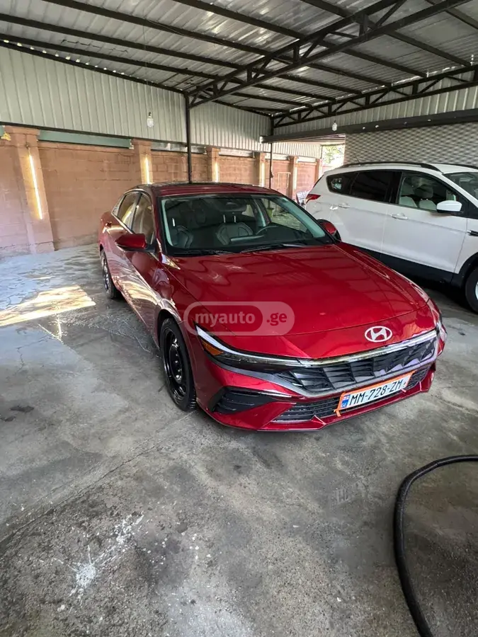 Hyundai Elantra