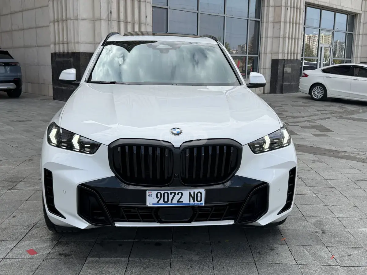 BMW X5 2023 — photo 2