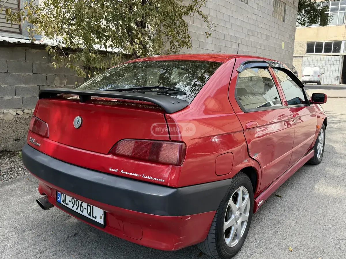 Alfa Romeo 146 1998 — photo 2