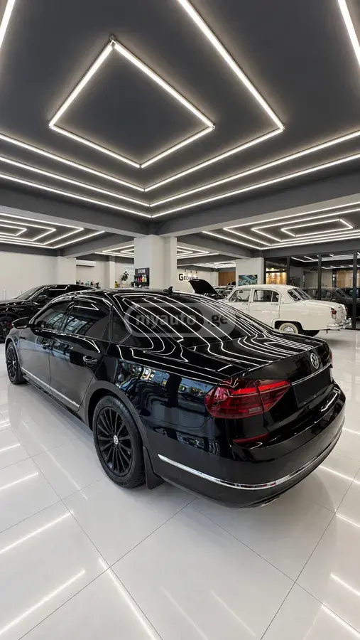 Volkswagen Passat 2016 — photo 2
