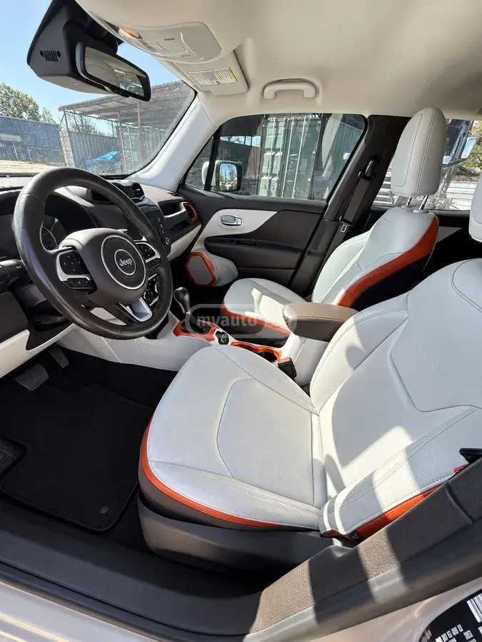 Jeep Renegade 2016 — photo 2