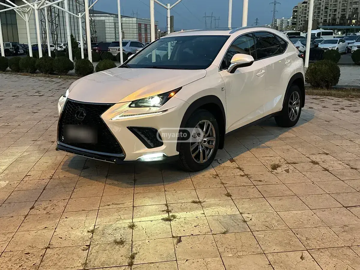 Lexus NX 300