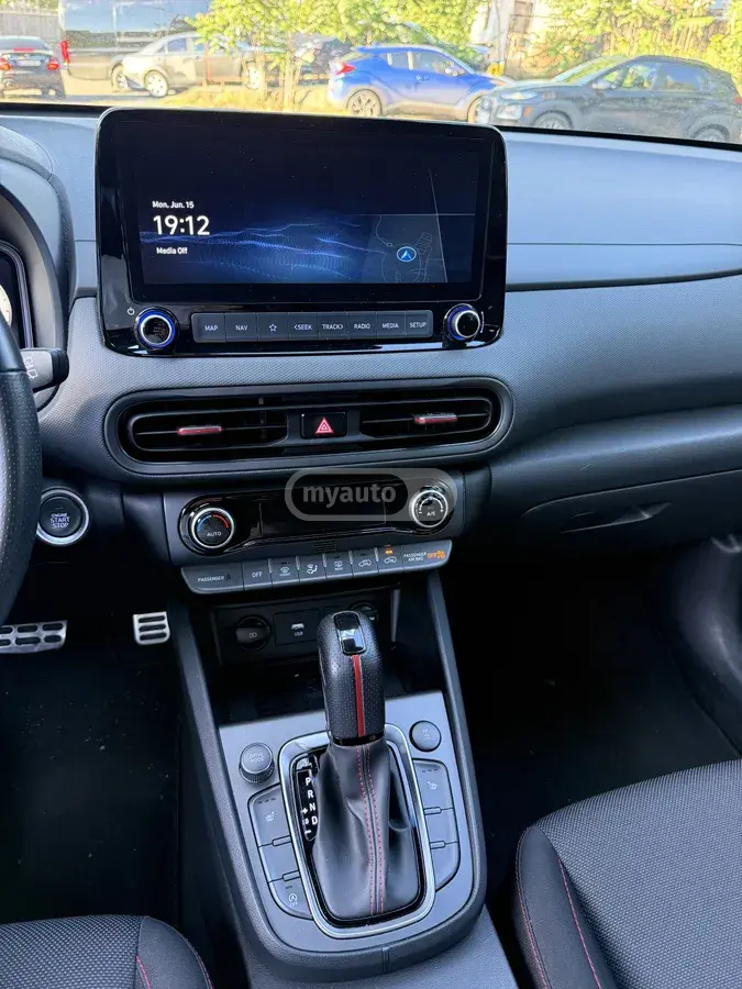 Hyundai Kona 2022 — photo 2