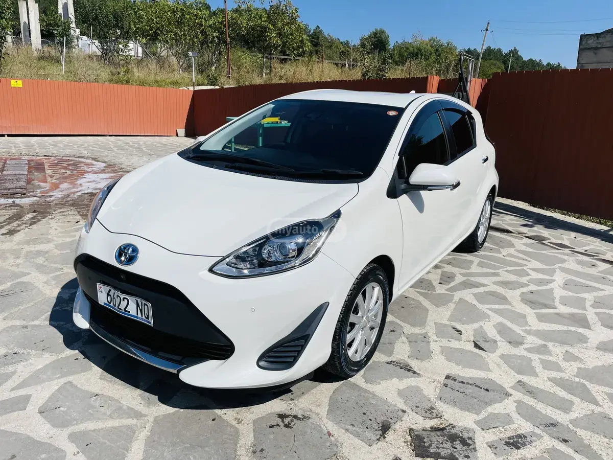 Toyota Aqua 2021 — photo 2