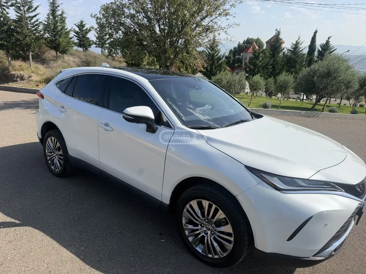 Toyota Venza 2023 — photo 2