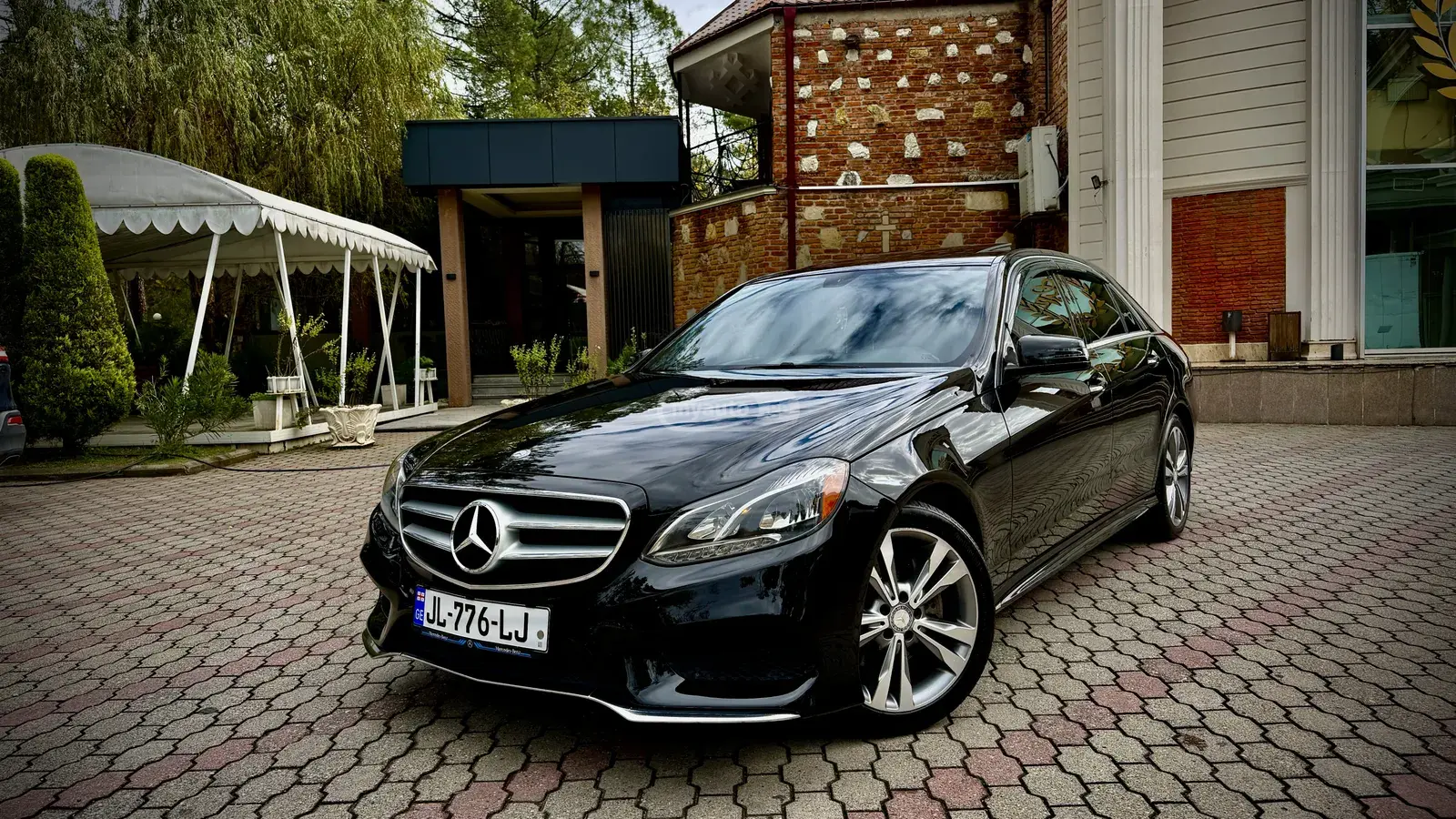 Mercedes-Benz E 350 2014 — photo 2