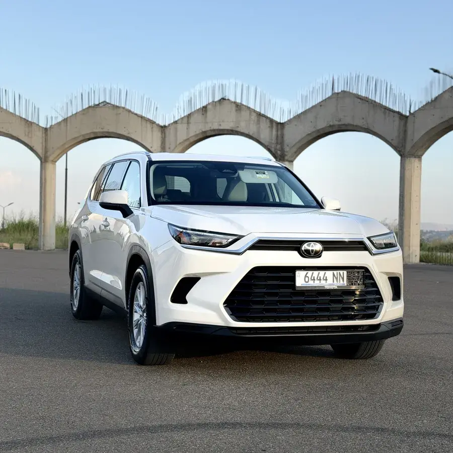 Toyota Grand Highlander 2024 — photo 2