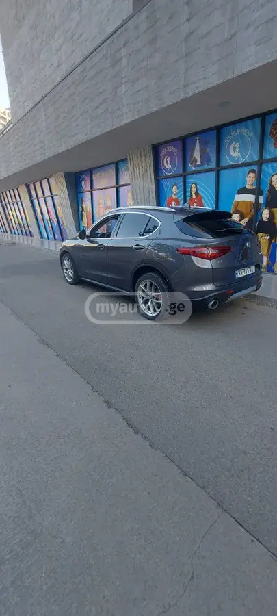 Alfa Romeo Stelvio