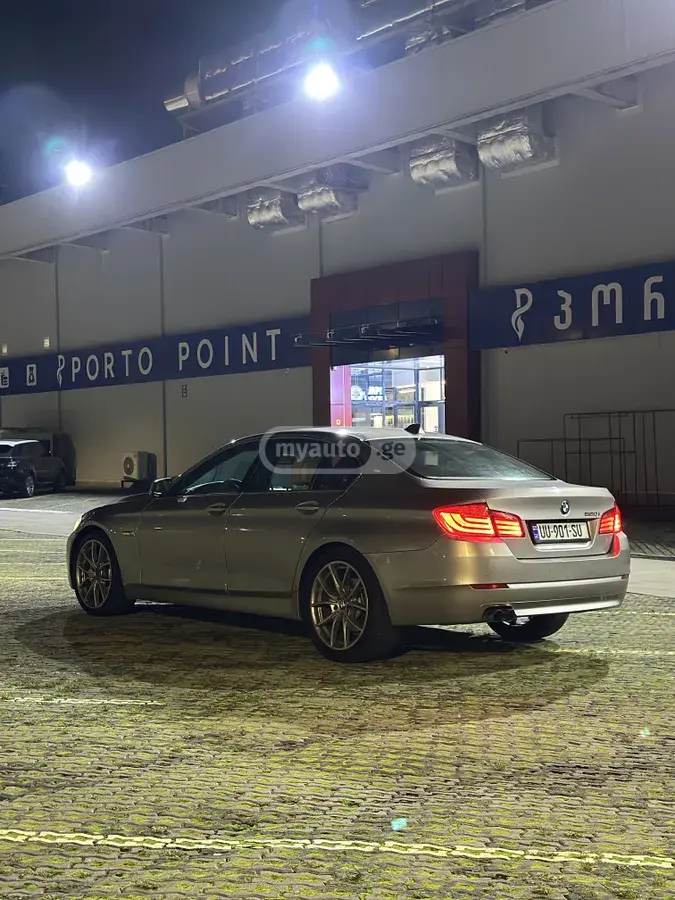 BMW 520