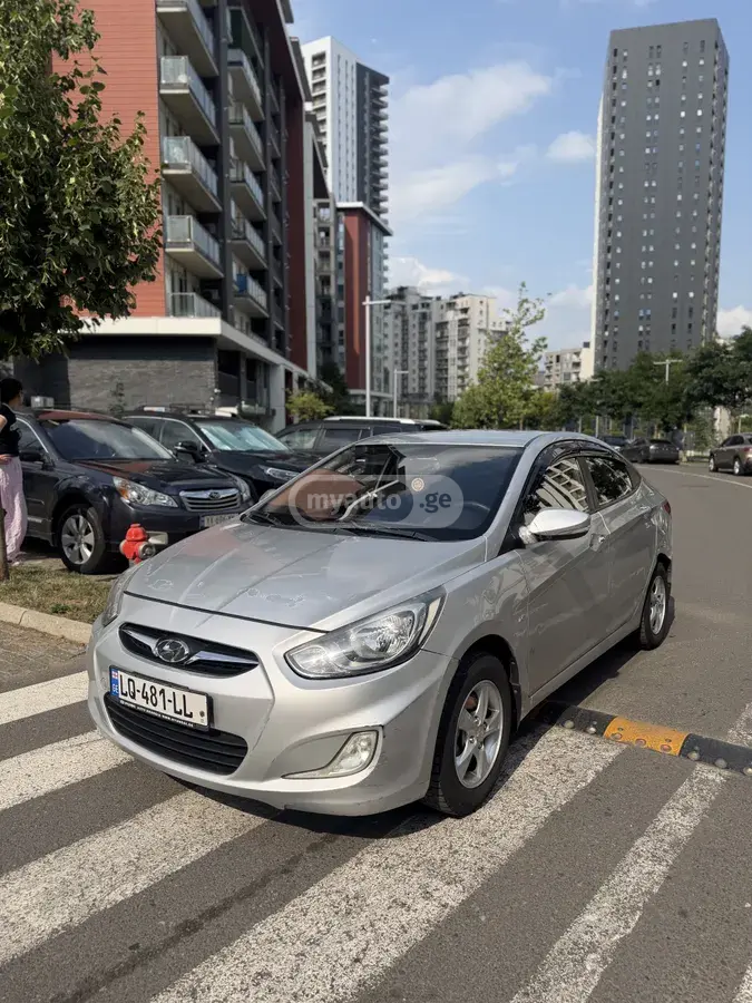 Hyundai Accent