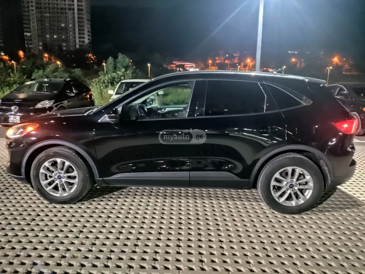 Ford Escape 2020 — photo 2