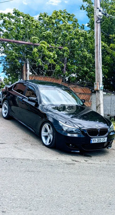 BMW 528