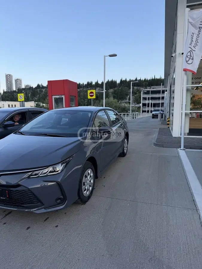 Toyota Corolla 2026 — photo 2