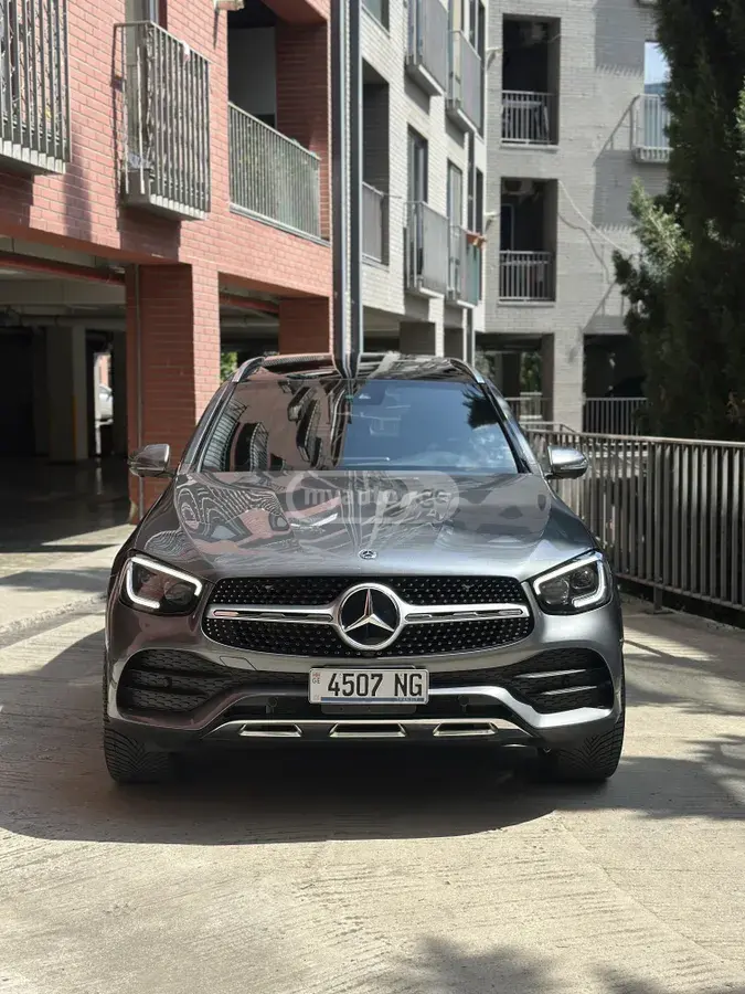 Mercedes-Benz GLC 300 2020 — photo 2