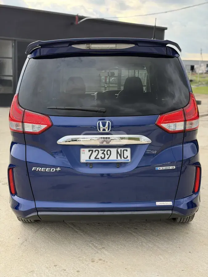 Honda Freed 2017 — photo 2