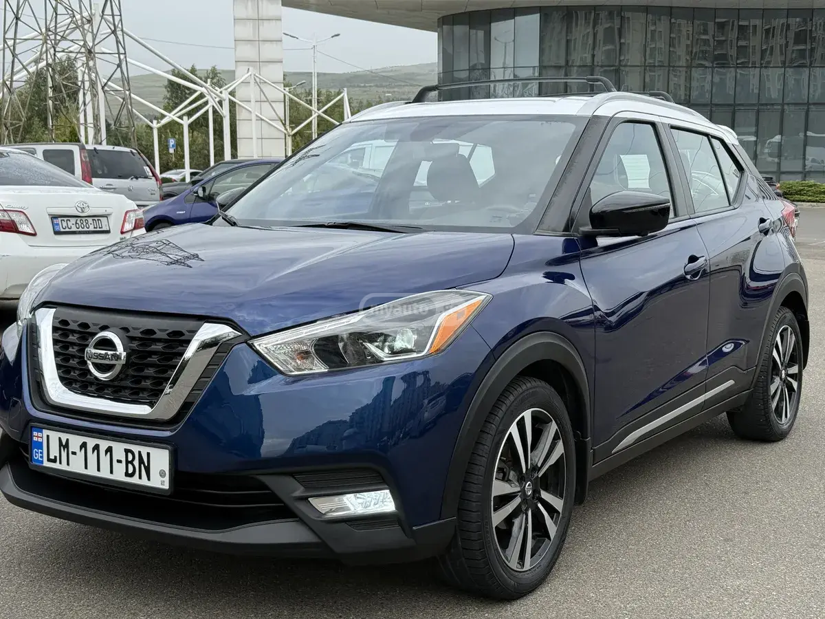 Nissan Kicks 2018 — photo 2