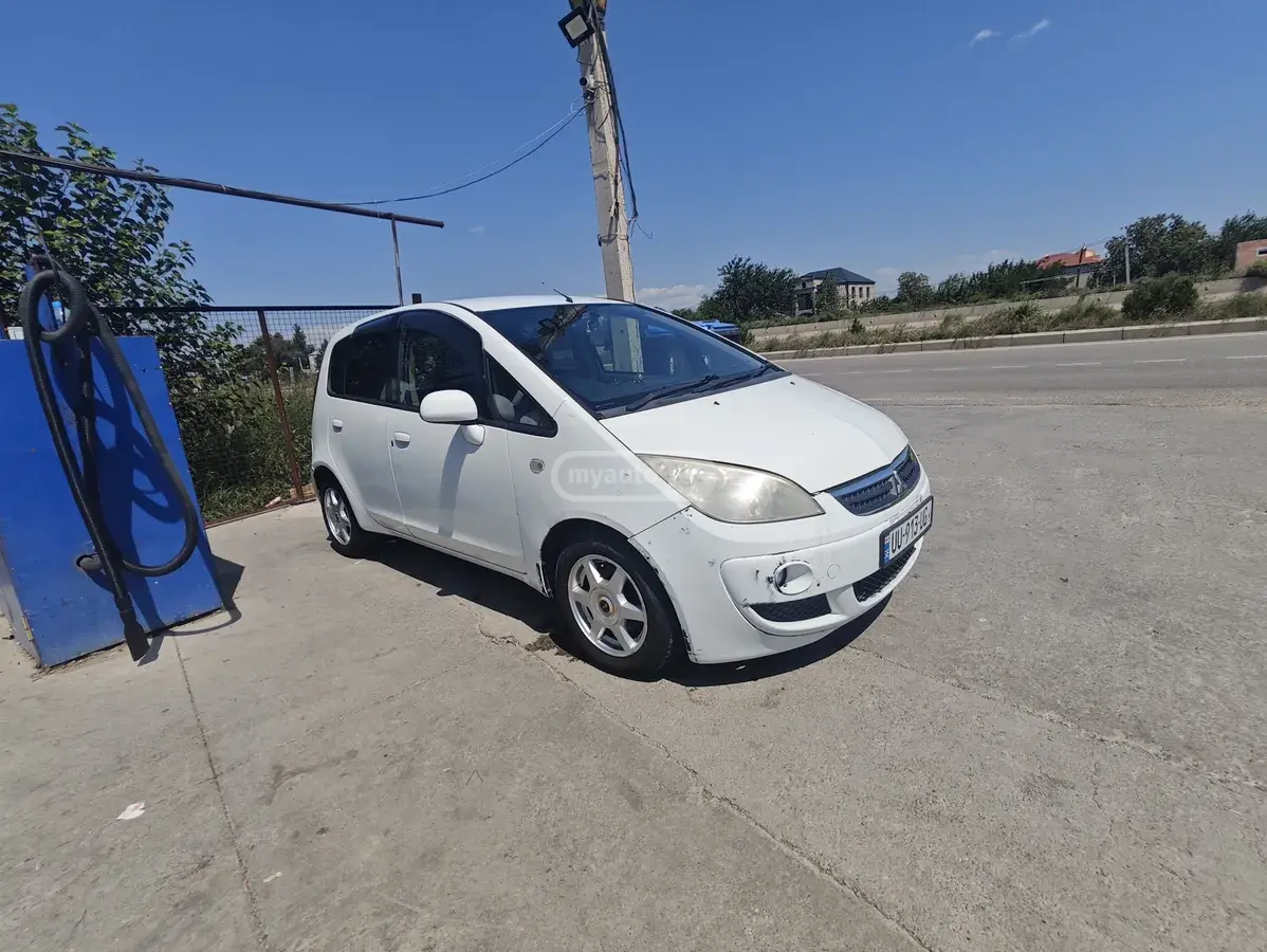 Mitsubishi Colt