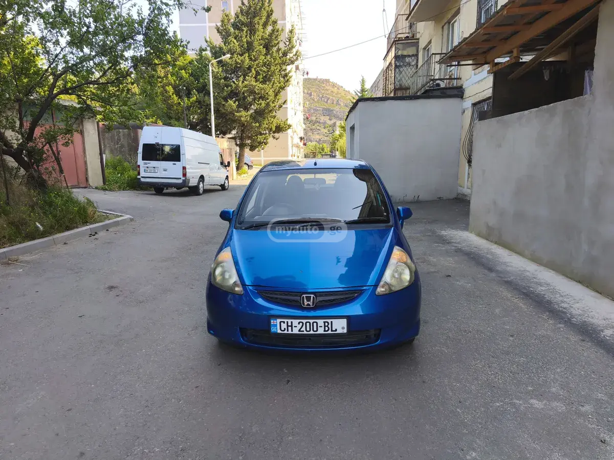 Honda Fit 2002 — photo 2