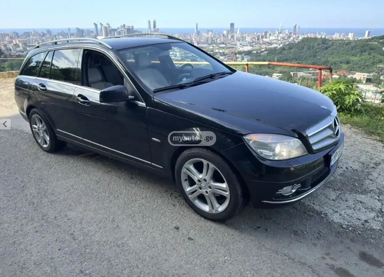 Mercedes-Benz C 250 2010 — photo 2