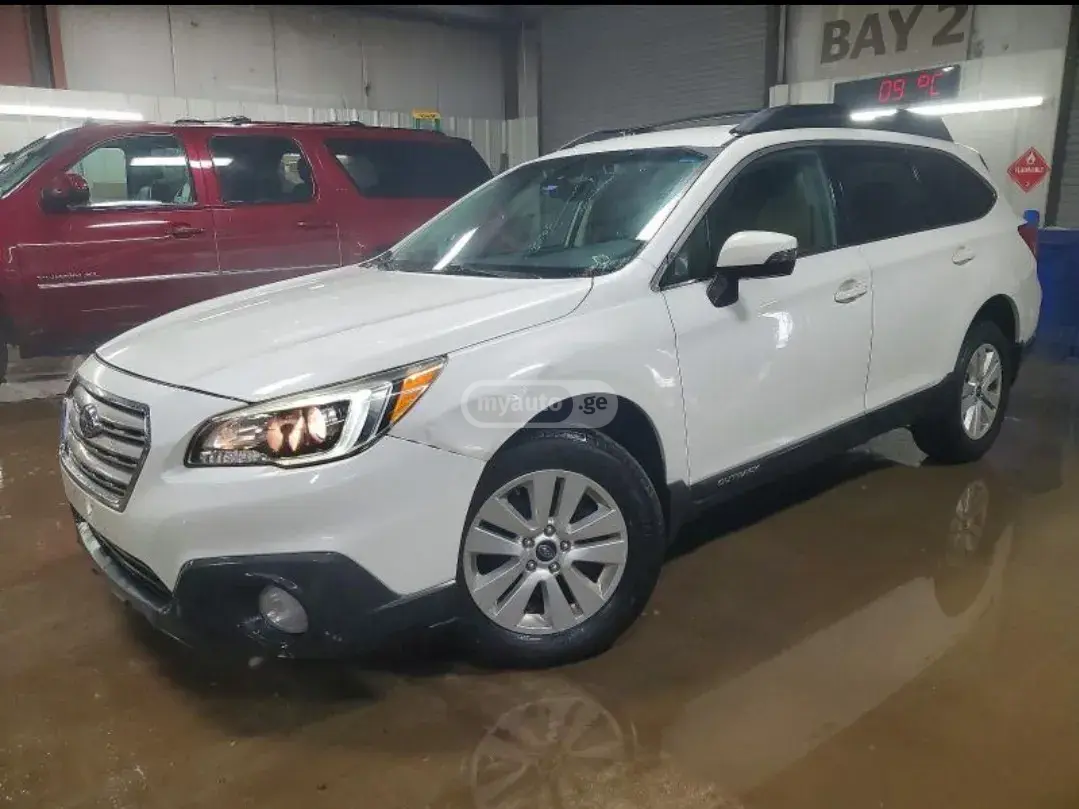 Subaru Outback 2017 — photo 2