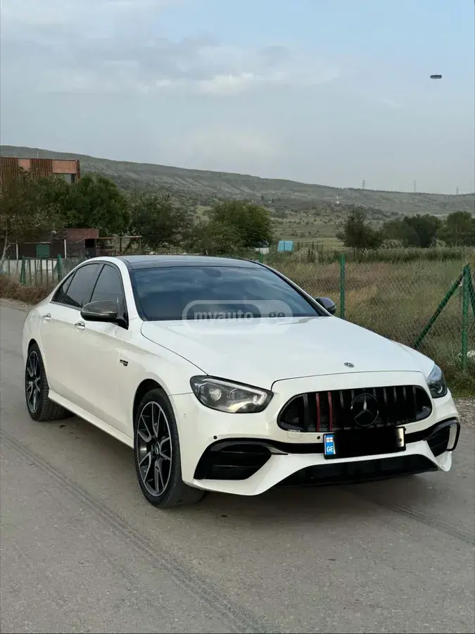 Mercedes-Benz E43 AMG