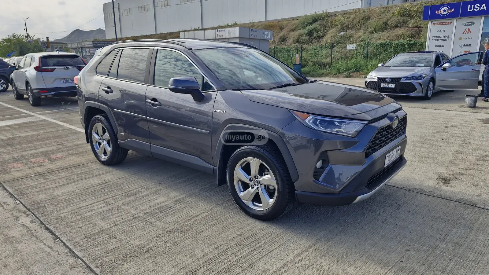 Toyota RAV4 2020 — photo 2