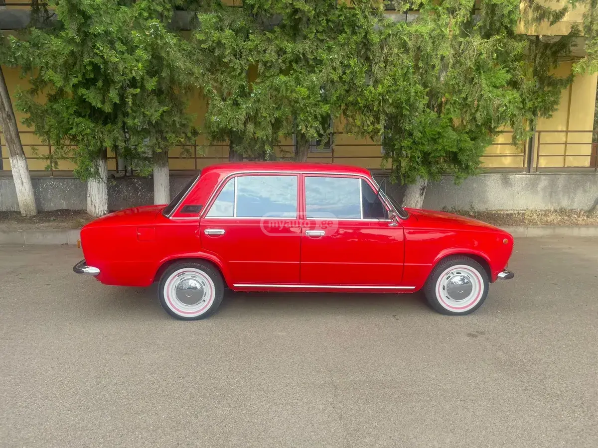VAZ 2101 1985 — photo 2