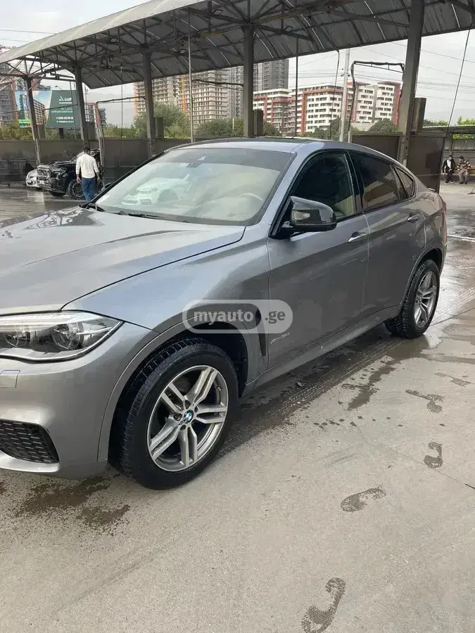 BMW X6 2018 — photo 2