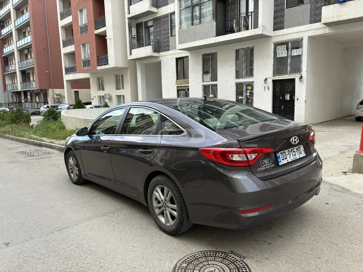 Hyundai Sonata 2018 — photo 2