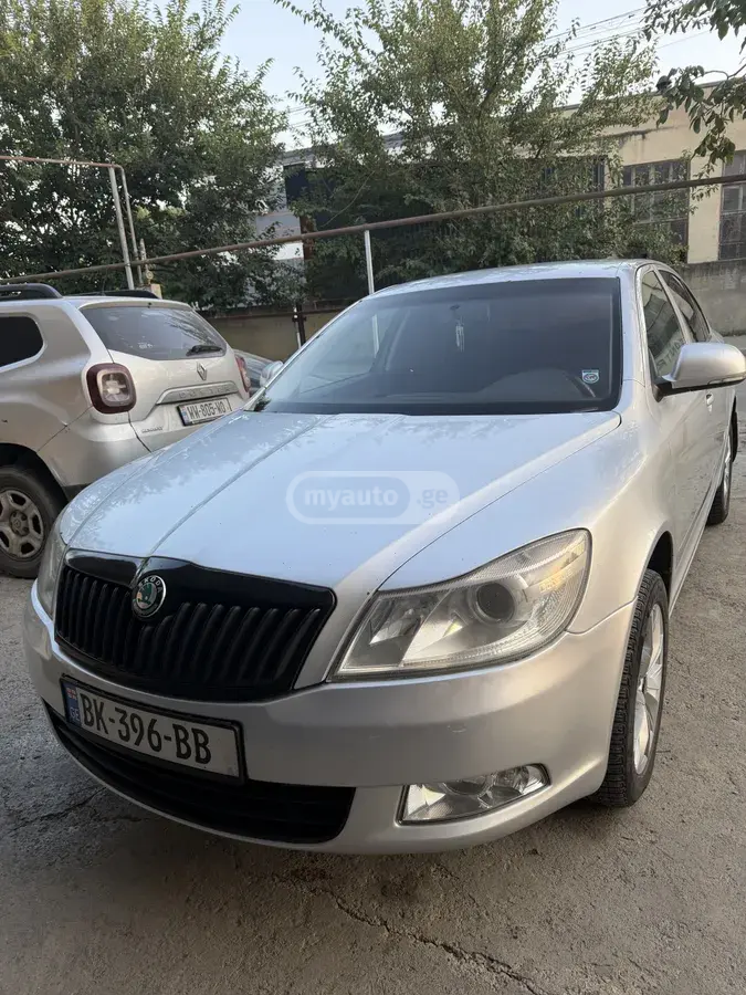 Skoda Octavia 2012 — photo 2