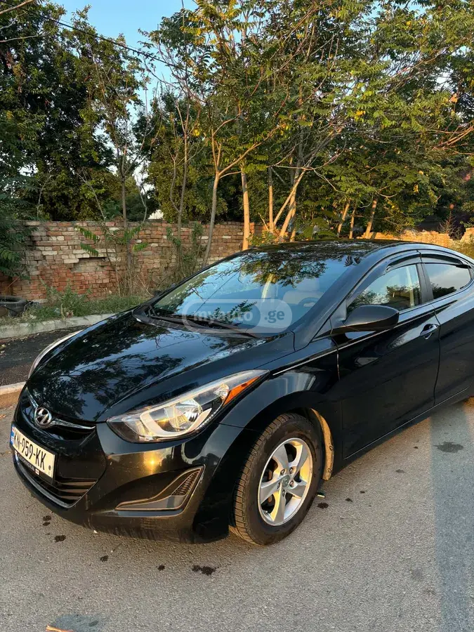 Hyundai Elantra