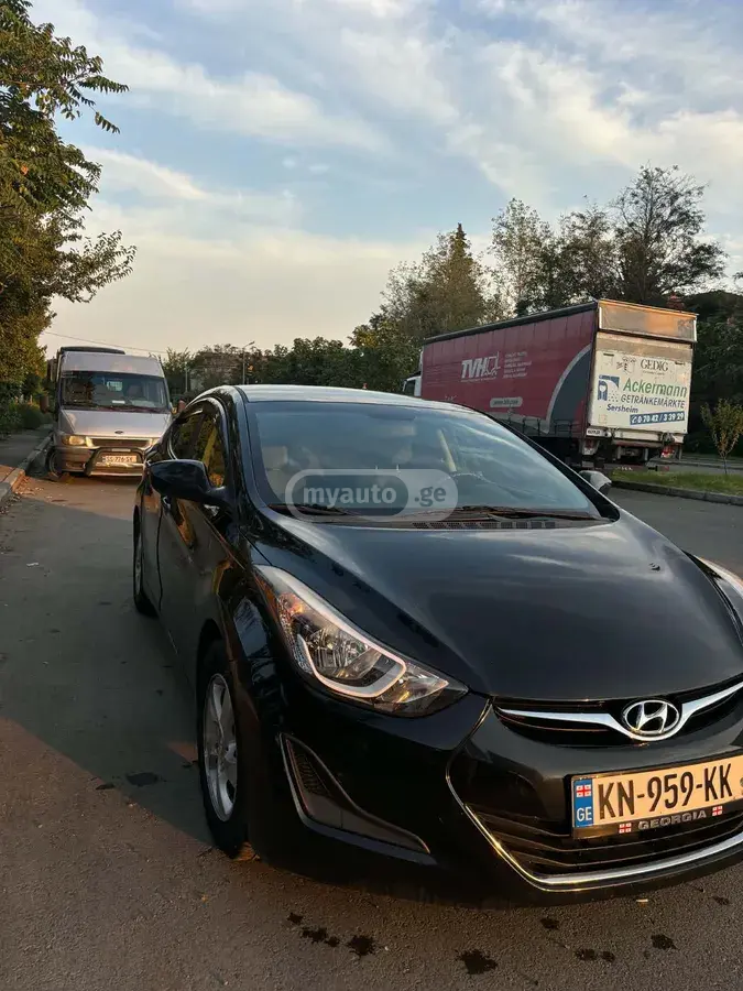 Hyundai Elantra 2014 — photo 2