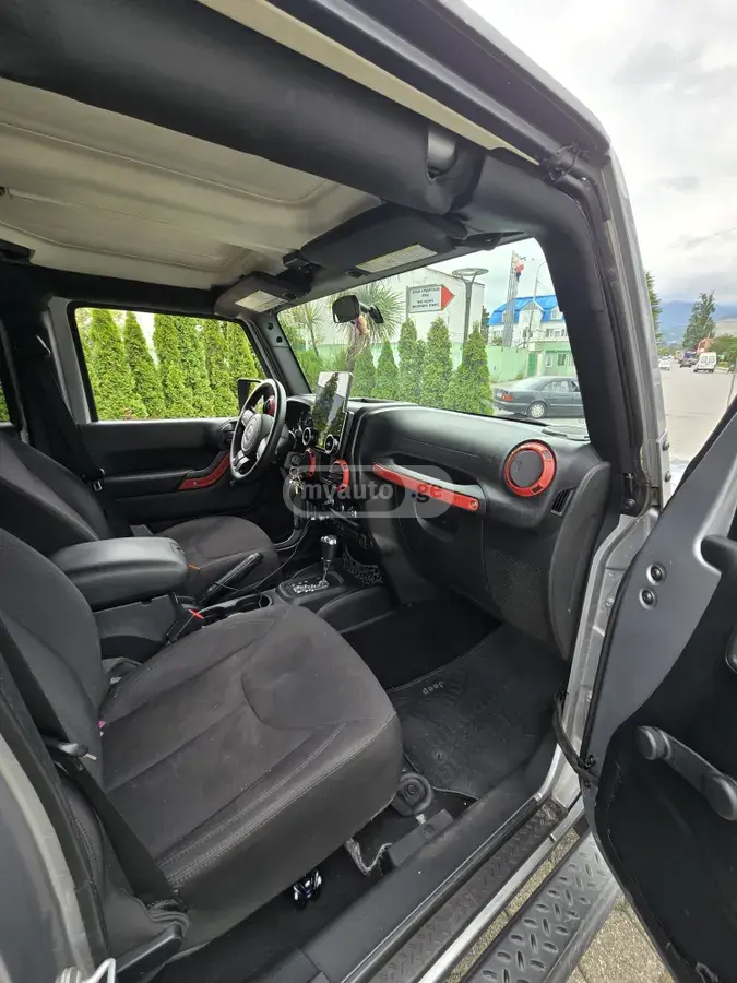 Jeep Wrangler 2015 — photo 2