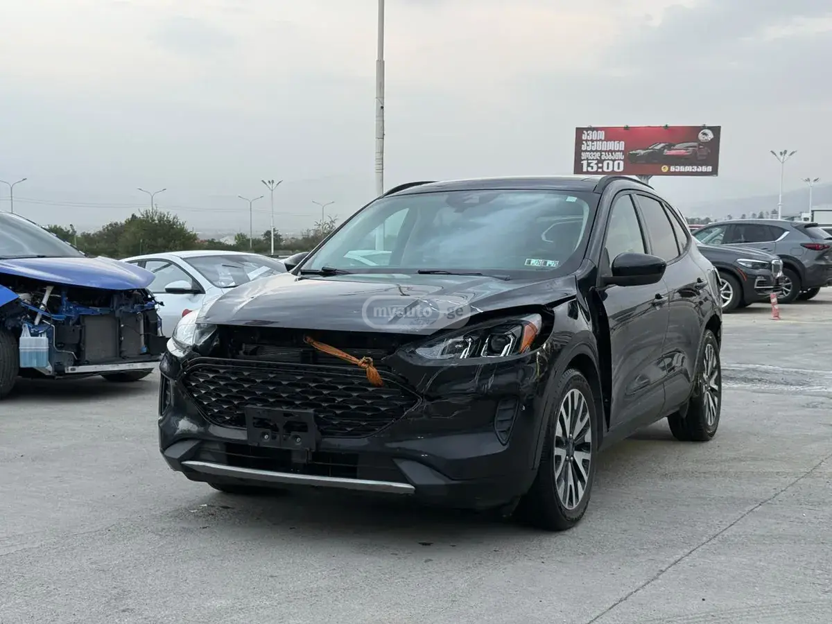 Ford Escape 2020 — photo 2
