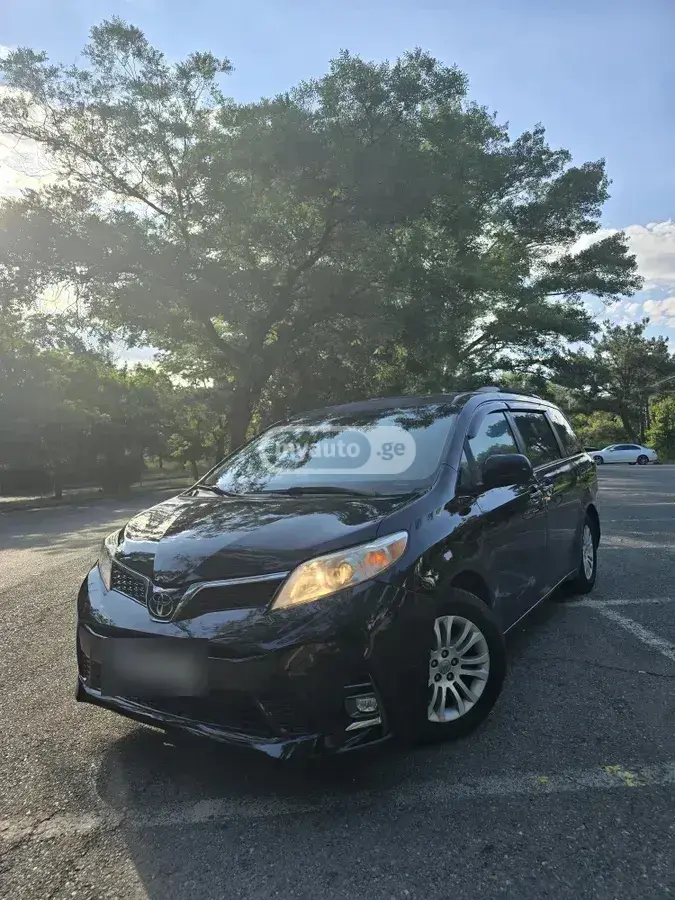 Toyota Sienna